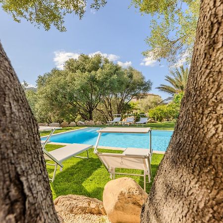 Stazzo San Teodoro Il Ginepro Piscina Condivisaアパートメント エクステリア 写真