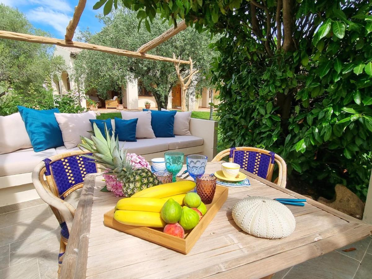 Stazzo San Teodoro Il Ginepro Piscina Condivisaアパートメント エクステリア 写真