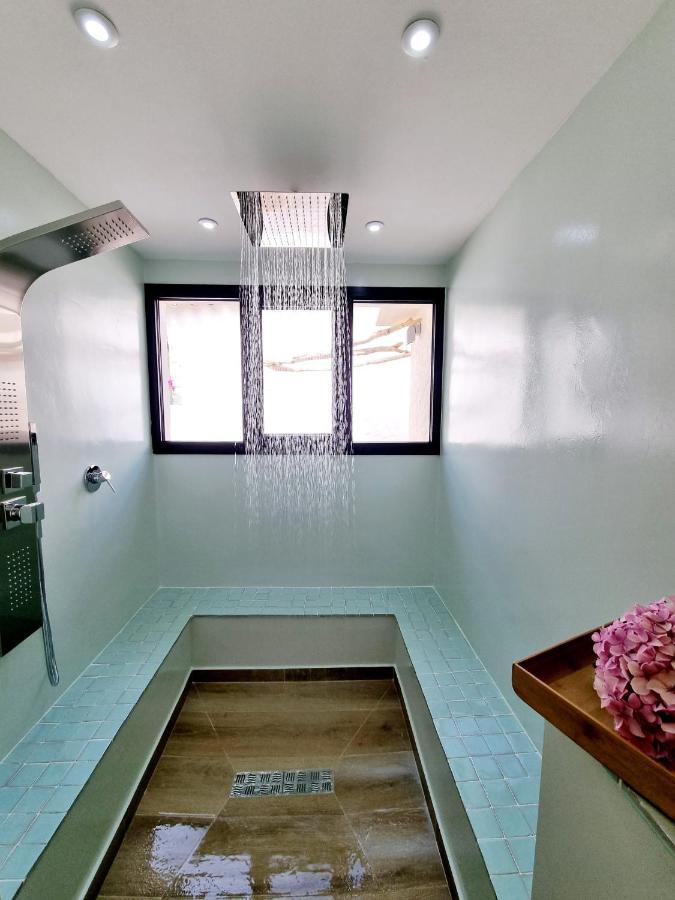 Stazzo San Teodoro Il Ginepro Piscina Condivisaアパートメント エクステリア 写真