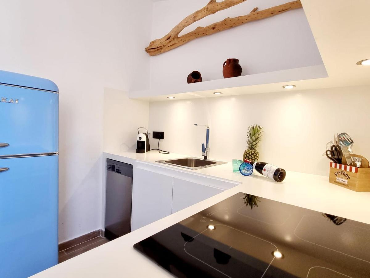 Stazzo San Teodoro Il Ginepro Piscina Condivisaアパートメント エクステリア 写真